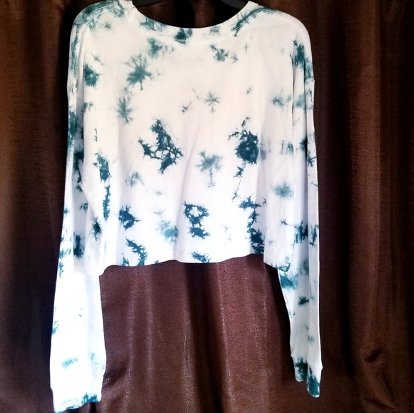 NWT, Cherry Coke Cropped Shirt - Picture 3 of 4